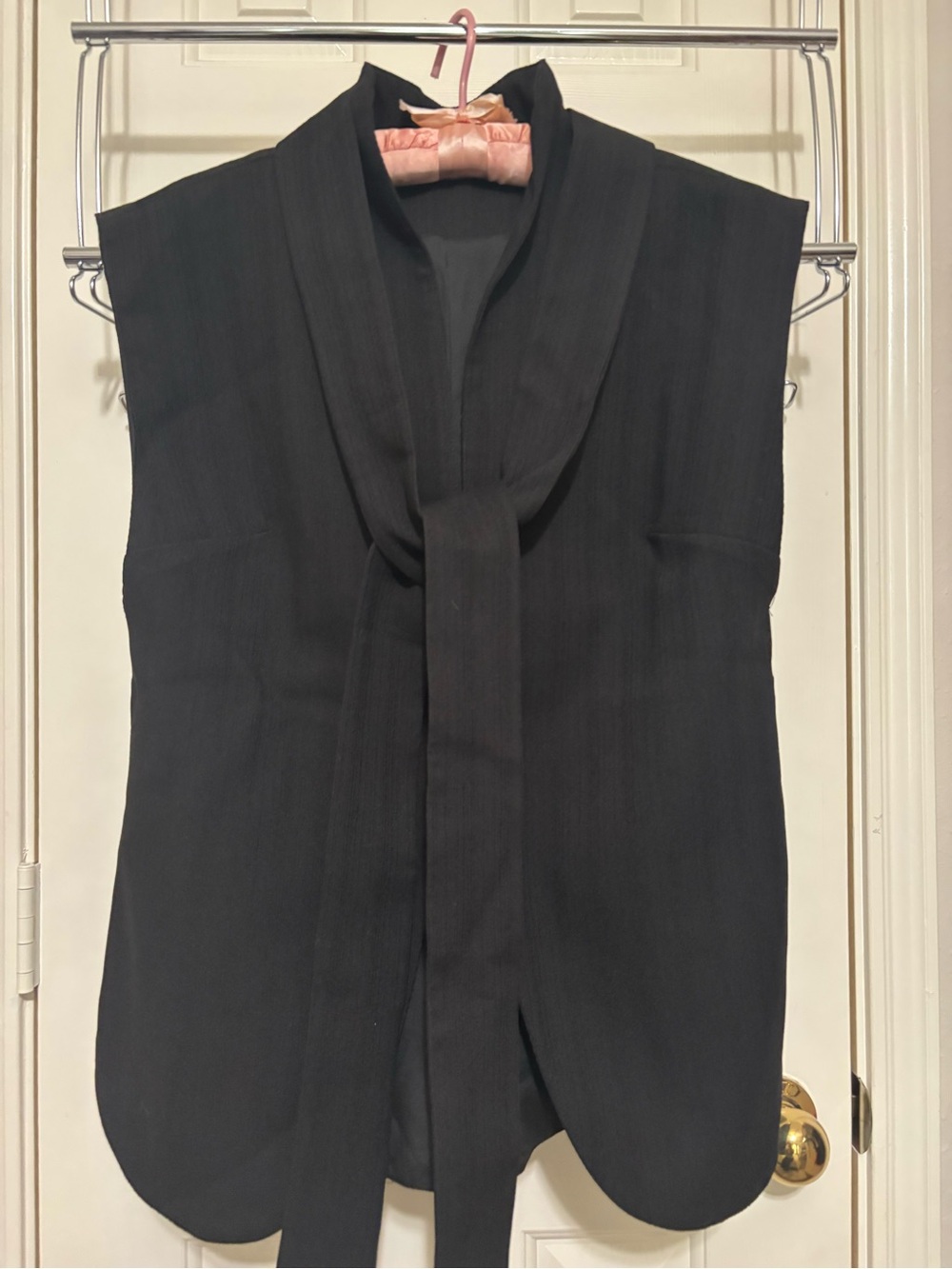 Commense Black Sleeveless Scarf-Tie Blazer Vest